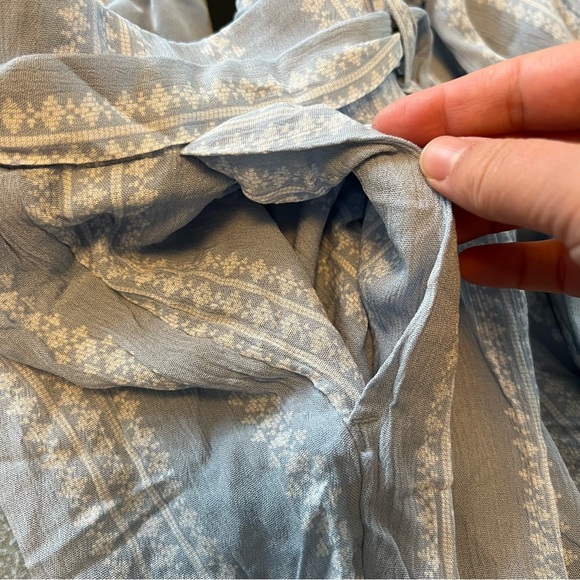 NWT Torrid blue and white gauze tie front wide leg pants - Picture 4 of 8